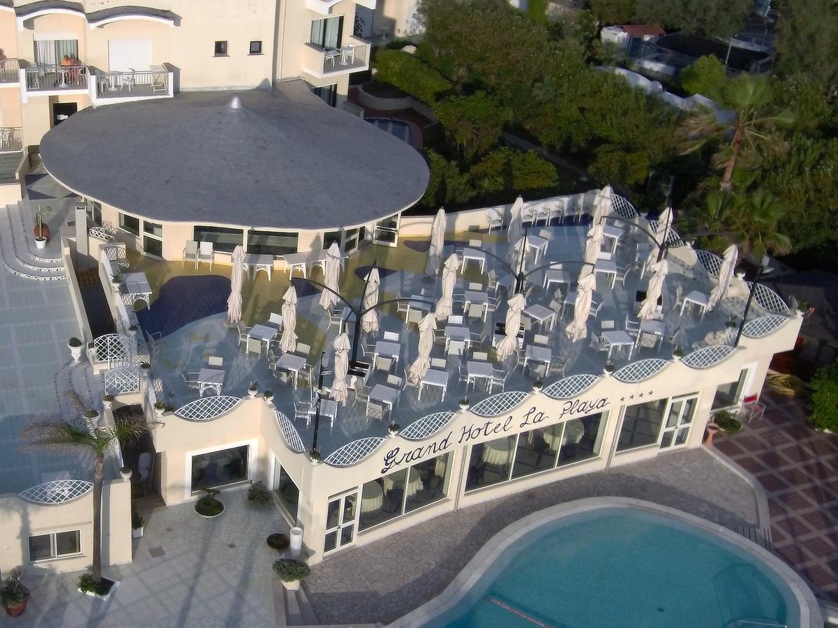 Hotel La Playa Сперлонга Екстериор снимка